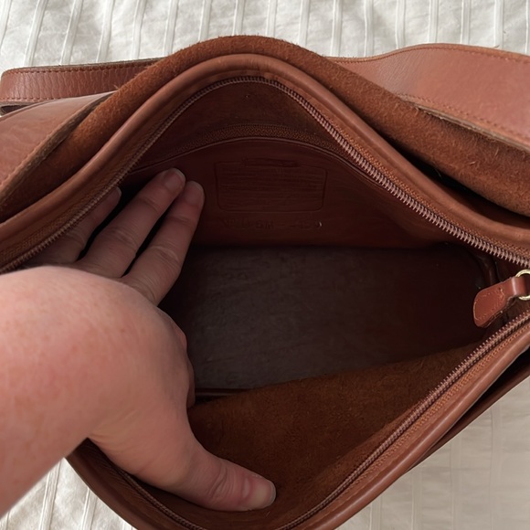 Coach leather camera crossbody bag - Picture 6 of 10